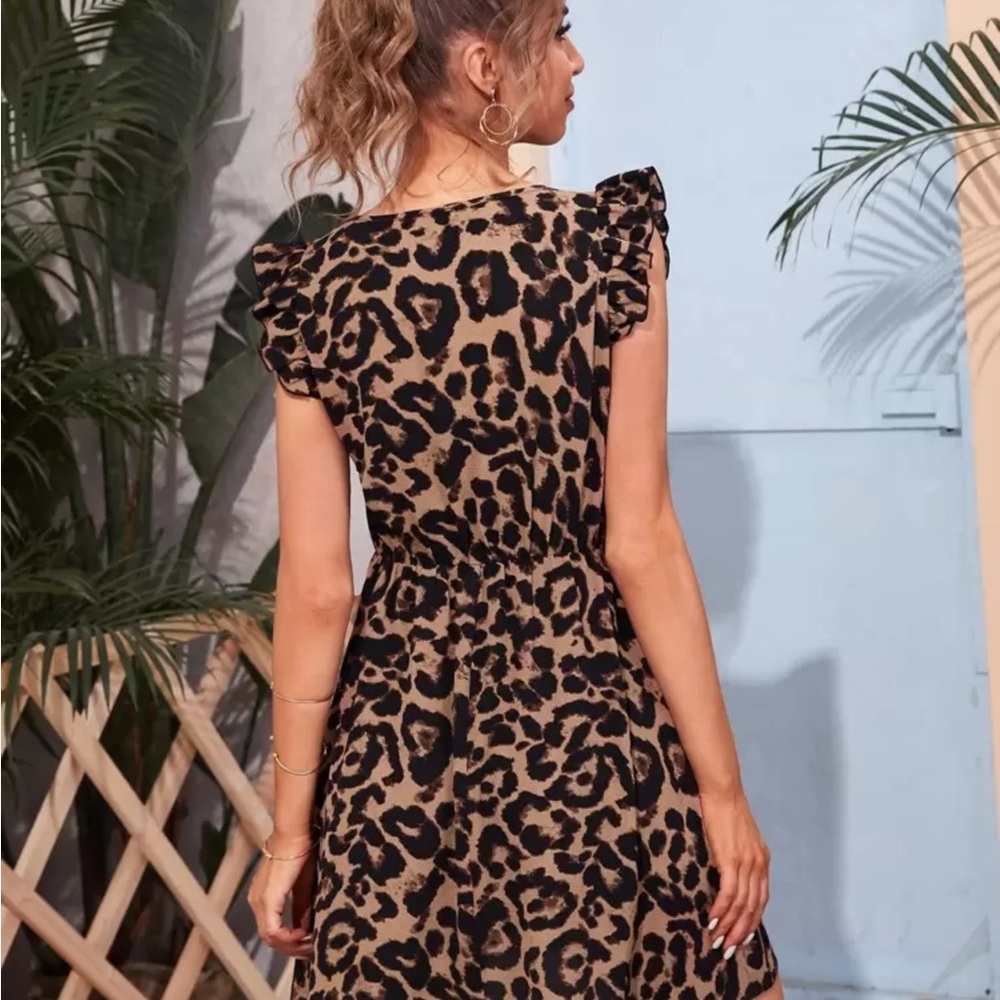 Leopard Print Ruffle Sleeve Dress